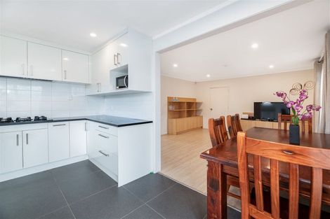 Photo of property in 308 Great North Road, Henderson, Auckland, 0612