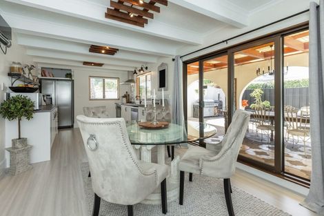 Photo of property in 7 Moana Place, Taradale, Napier, 4112