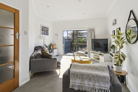 Photo of property in 406 Broadway, Miramar, Wellington, 6022