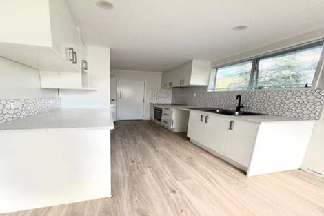 Photo of property in 104 Kemp Road, Massey, Auckland, 0614