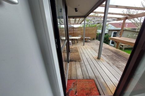 Photo of property in 2/24 Lancaster Road, Beach Haven, Auckland, 0626