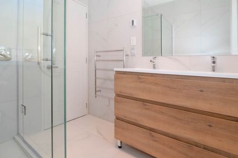 Photo of property in 8 Franheim Crescent, Orewa, 0931