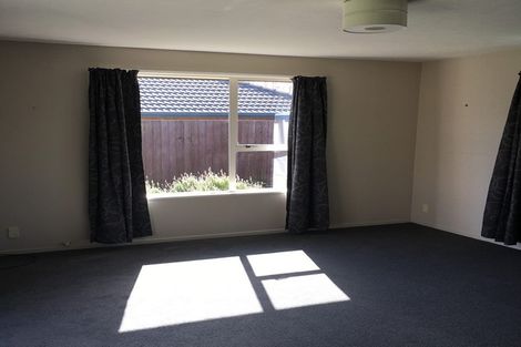Photo of property in 3 Innisfree Place, Northwood, Christchurch, 8051