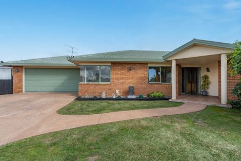 Photo of property in 5 Maahutaupeke Place, St Andrews, Hamilton, 3200
