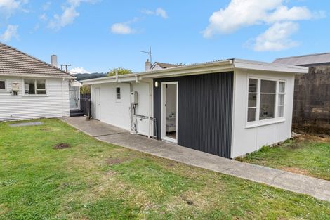 Photo of property in 4 Routley Crescent, Elderslea, Upper Hutt, 5018