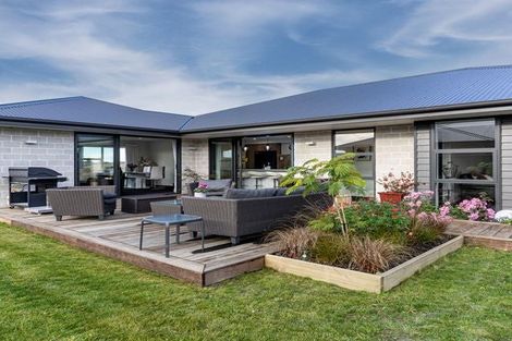 Photo of property in 21 Goldie Drive, Rangiora, 7400