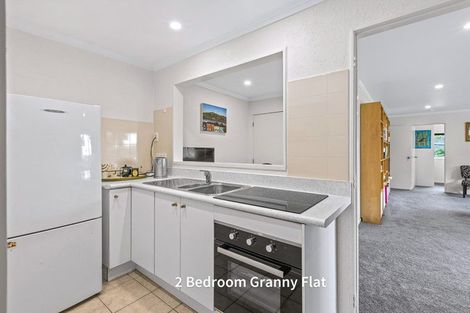 Photo of property in 166 Stapleford Crescent, Browns Bay, Auckland, 0630