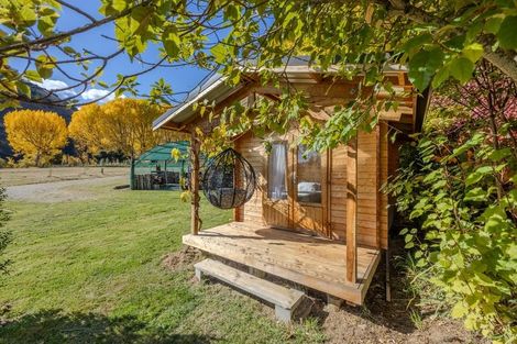 Photo of property in 84 Nook Road, Lake Hawea, 9382