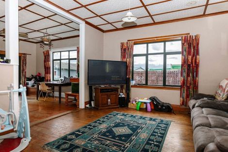 Photo of property in 245 High Street, Dannevirke, 4930