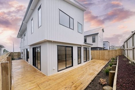 Photo of property in 62 Matangi View Drive, Orewa, 0931