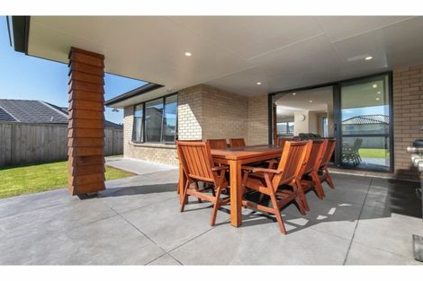 Photo of property in 8 Remana Crescent, Huapai, Kumeu, 0810