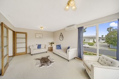 Photo of property in 14 Robert Allan Way, Pakuranga Heights, Auckland, 2010