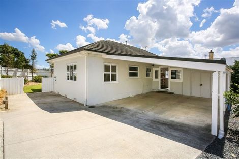 Photo of property in 2 Hamilton Place, Pukekohe, 2120