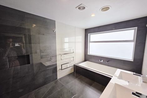 Photo of property in 49 San Priamo Place, Paraparaumu Beach, Paraparaumu, 5032