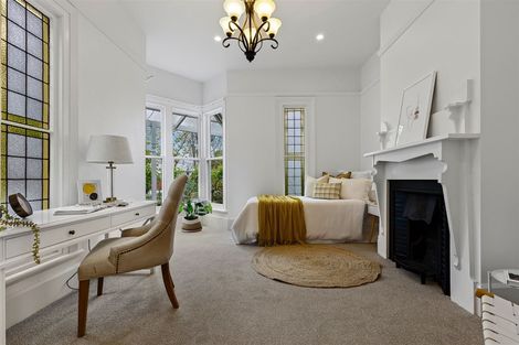 Photo of property in 200 Edgeware Road, Edgeware, Christchurch, 8013