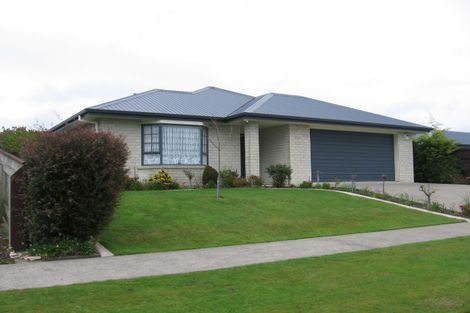 Photo of property in 108 Peter Hall Drive, Kelvin Grove, Palmerston North, 4414