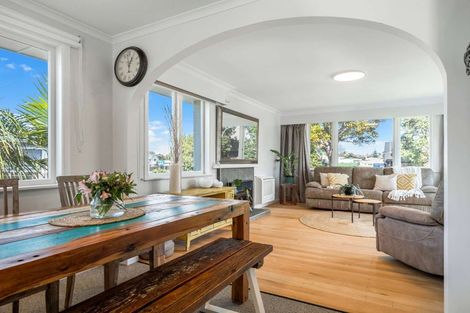 Photo of property in 7 Glenfield Place, Brookfield, Tauranga, 3110