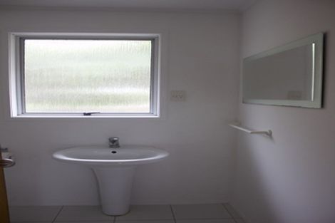 Photo of property in 27 Pipitea Place, Massey, Auckland, 0614