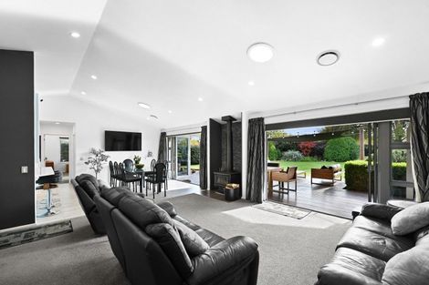 Photo of property in 15 Lissette Road, Newstead, Hamilton, 3286