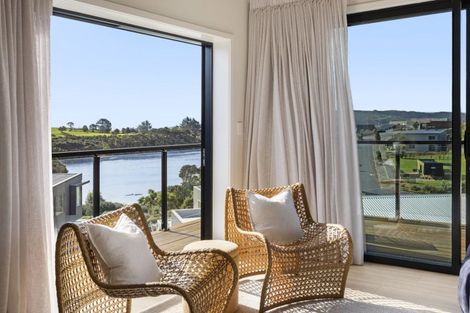 Photo of property in 15 Maataitai Road, Raglan, 3225