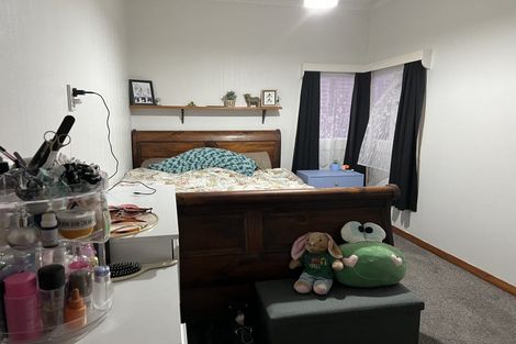 Photo of property in 4/5 Benares Street, Khandallah, Wellington, 6035