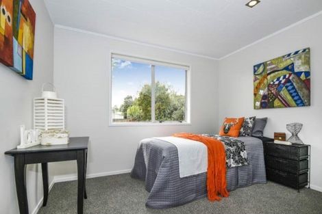 Photo of property in 47 Keegan Drive, Massey, Auckland, 0614