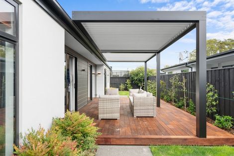 Photo of property in 22 Kirkland Crescent, Harewood, Christchurch, 8051