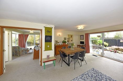 Photo of property in 2 Worsleys Road, Cracroft, Christchurch, 8025
