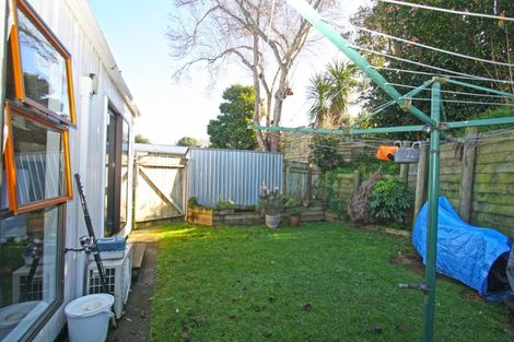 Photo of property in 4 Kenmore Street, Westown, New Plymouth, 4310