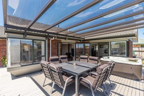 Photo of property in 125 Realm Drive, Paraparaumu, 5032