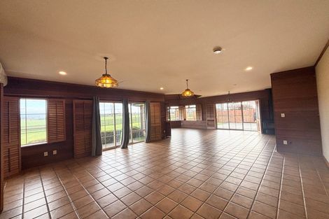 Photo of property in 118 Waimakariri Road, Harewood, Christchurch, 8051