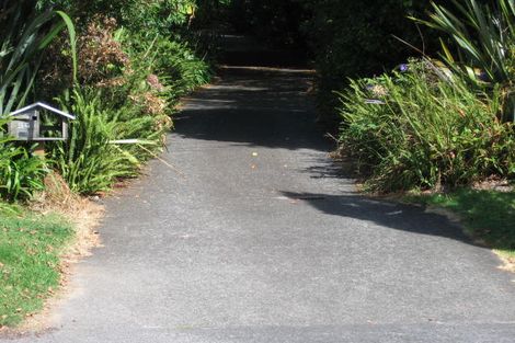 Photo of property in 54a Cliff View Drive, Green Bay, Auckland, 0604