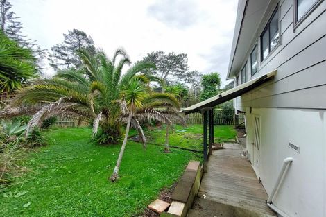 Photo of property in 8 Lowtherhurst Road, Massey, Auckland, 0614