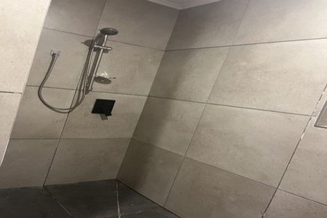 Photo of property in 25 Hutchinson Avenue, New Lynn, Auckland, 0600