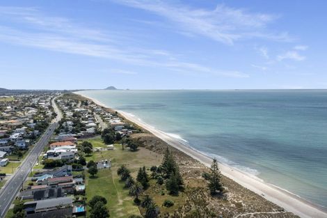 Photo of property in 1 Butterworth Crescent, Papamoa Beach, Papamoa, 3118