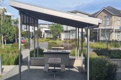 Photo of property in 2 Kotuku Lane, Hobsonville, Auckland, 0616