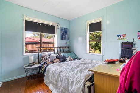 Photo of property in 13 Geoffrey Place, Mangere East, Auckland, 2024