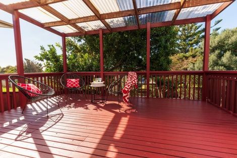 Photo of property in 80 Crawford Avenue, Mangere Bridge, Auckland, 2022