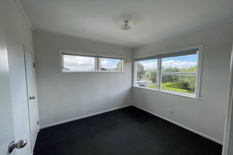 Photo of property in 98 Tirimoana Road, Te Atatu South, Auckland, 0602