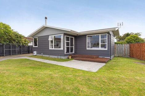 Photo of property in 49 Kimberley Grove, Westbrook, Palmerston North, 4412