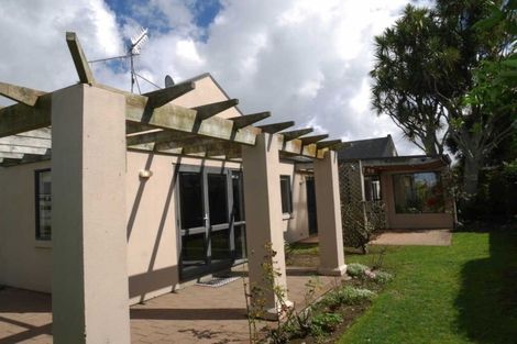 Photo of property in 8 Santa Teresa Court, Paraparaumu Beach, Paraparaumu, 5032