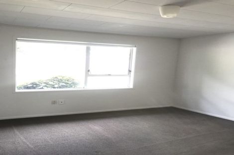 Photo of property in 28 Spinella Drive, Bayview, Auckland, 0629