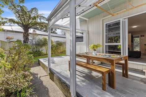Photo of property in 3f3 Ngaio Gorge Road, Ngaio, Wellington, 6035