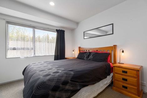 Photo of property in 16 O'sullivan Place, Waiuku, 2123