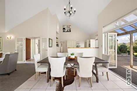 Photo of property in 832 Old North Road, Waimauku, 0882