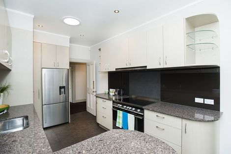 Photo of property in 112 Fox Street, Whataupoko, Gisborne, 4010