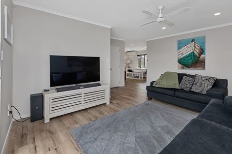 Photo of property in 130 Bream Bay Drive, Ruakaka, 0116