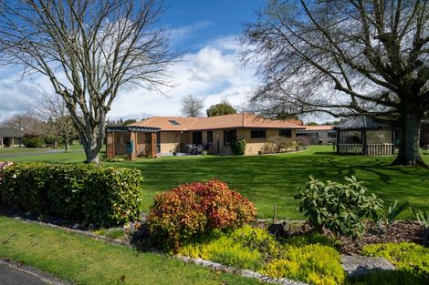 Photo of property in 49 Cowley Drive, Leamington, Cambridge, 3432
