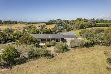 Photo of property in 246 Amberley Beach Road, Amberley, 7481