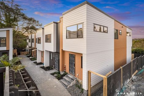Photo of property in 93 Woodglen Road, Glen Eden, Auckland, 0602